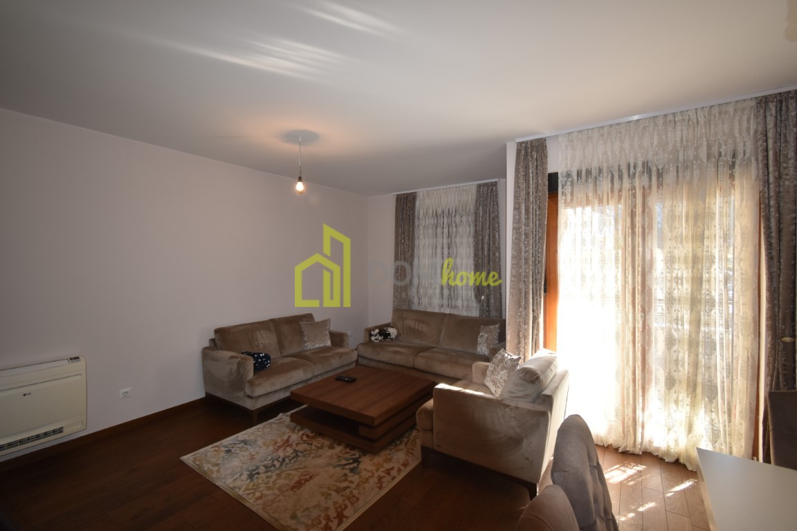 Trosoban stan 112m2, ispod Ljubovića